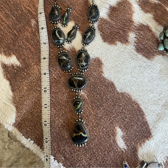 Jewelry - Black Jack lariet with earrings